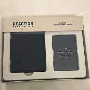 Kenneth Cole Reaction Black Billfold with Power Bank